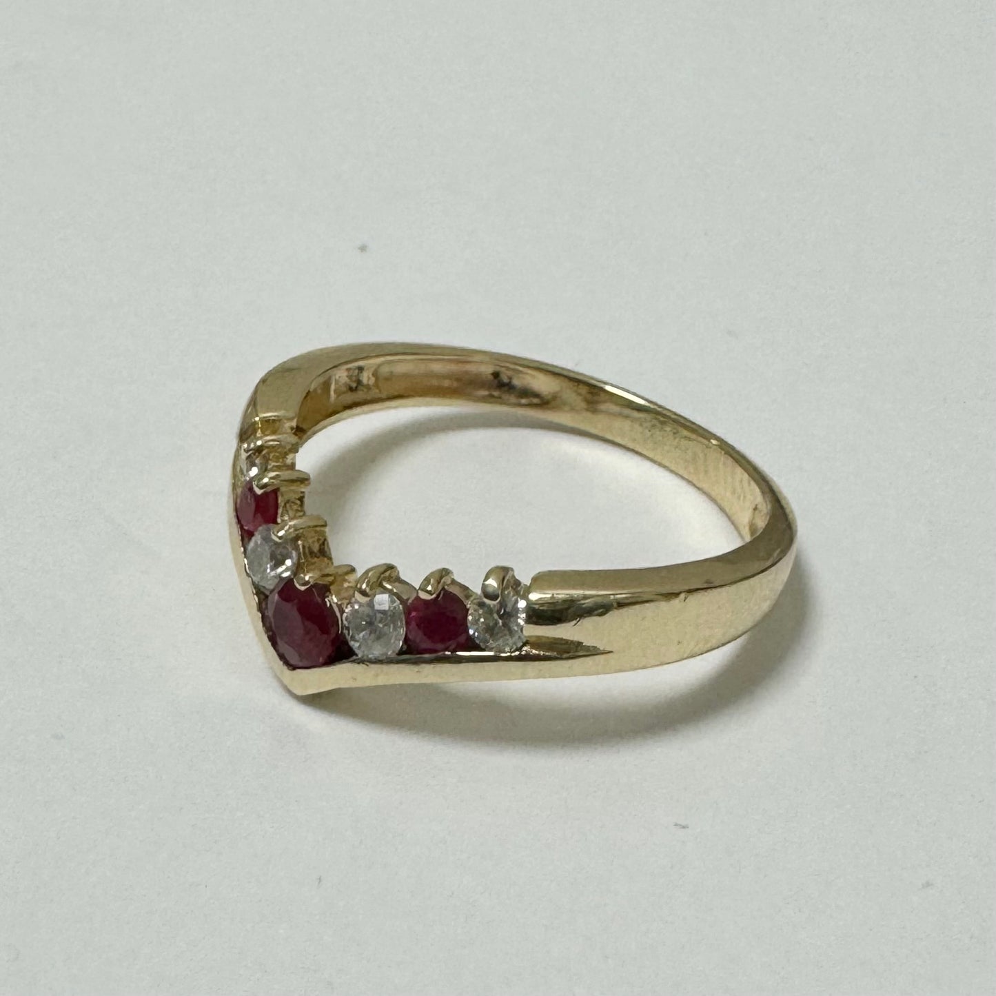 9ct Yellow Gold Ruby & Diamond Shaped Eternity Ring Pre-Loved Ref PLR91