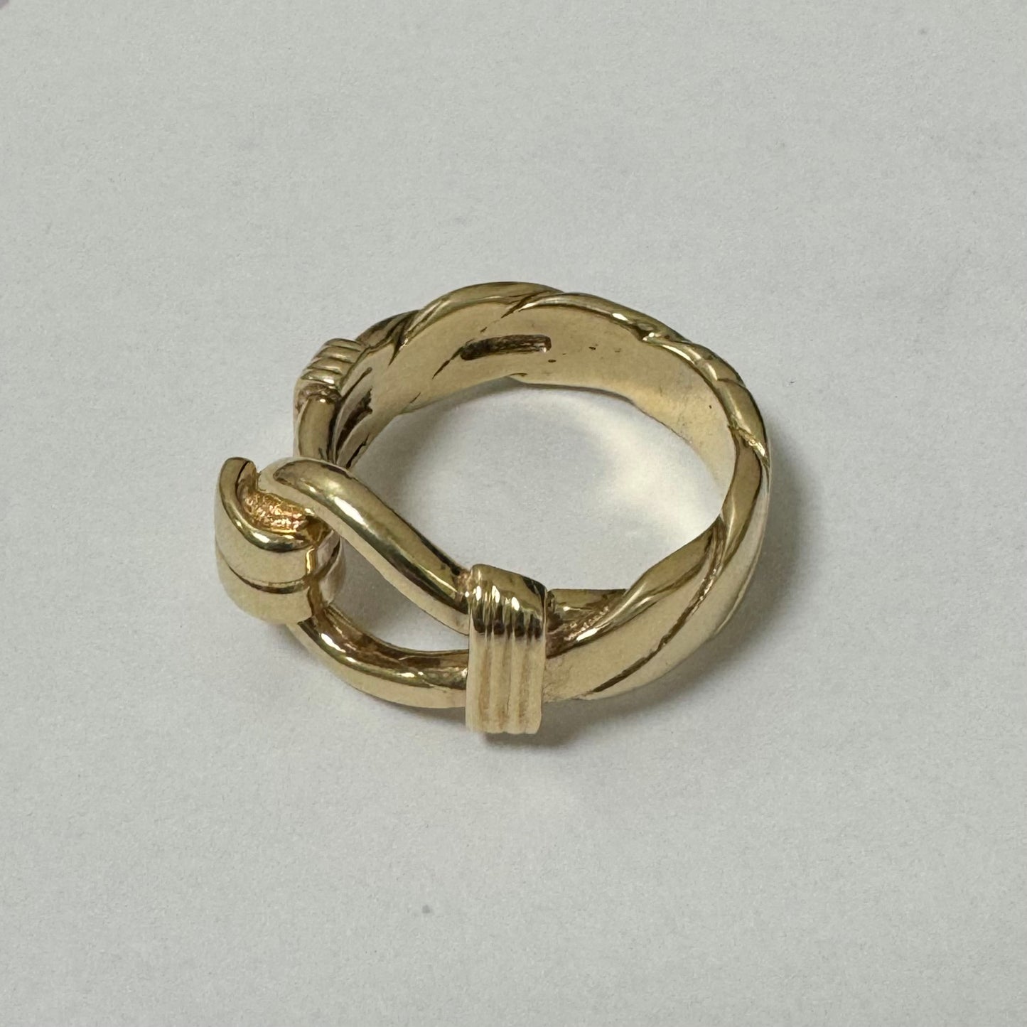 9ct Yellow Gold Buckle Ring Pre-Loved Ref PLR07