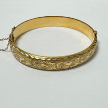 Load image into Gallery viewer, Rolled (Plated) Gold 9ct Patterned Hinge Bangle With Safety Chain Pre Loved
