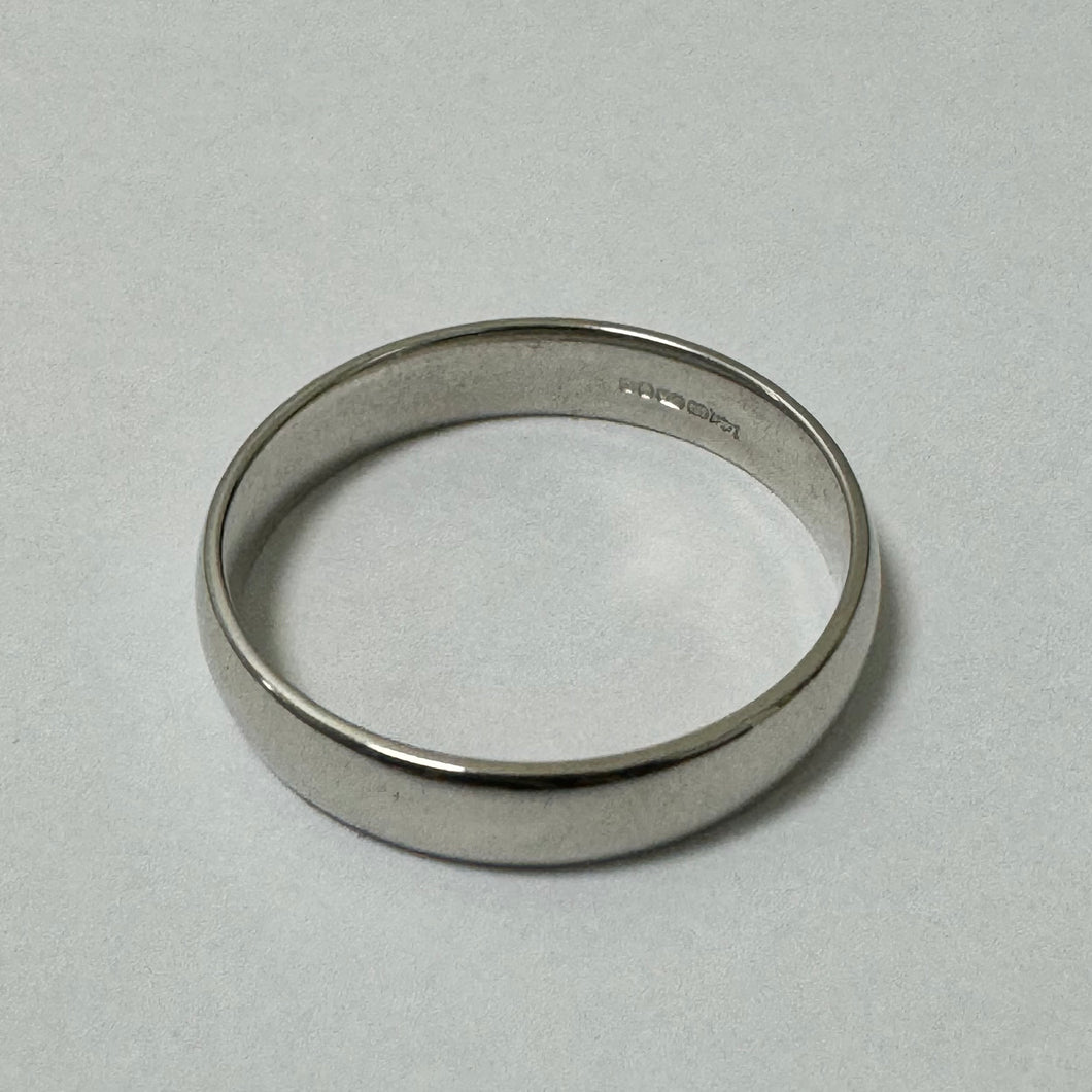 9ct White Gold Plain Wedding Band Pre-Loved PLR115