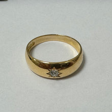 Load image into Gallery viewer, 18ct Yellow Gold 1 Diamond Set Gypsy Ring Pre-Loved Ref PLR03
