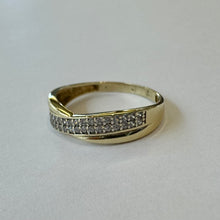 Load image into Gallery viewer, 9ct Yellow Gold Cubic Zirconia Dress Ring - Pre Loved Ref PLR100
