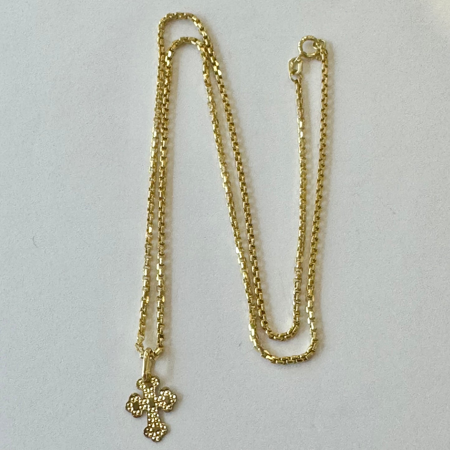 14ct Yellow Gold Small Patterned Cross and Fancy Box Link Chain Pre Loved