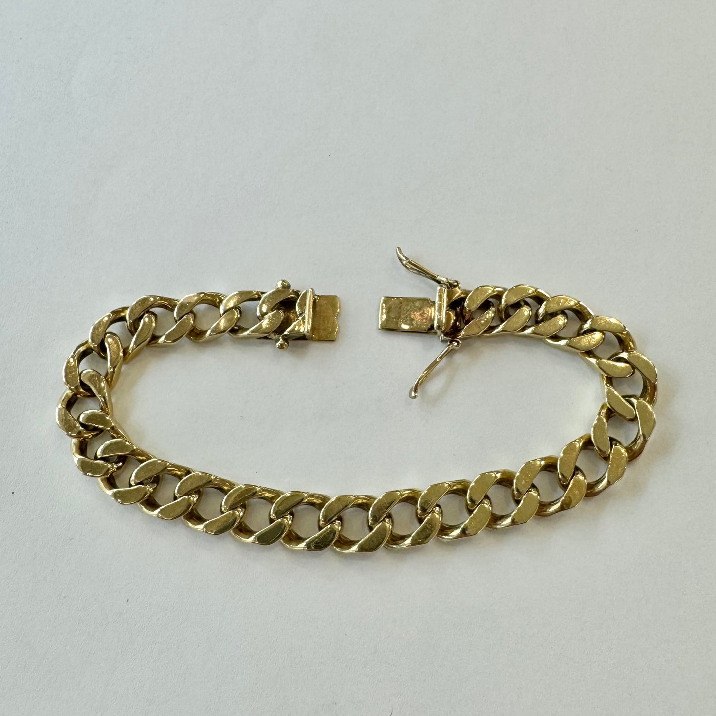 9ct Yellow Gold Curb Link Chain Bracelet Pre Loved