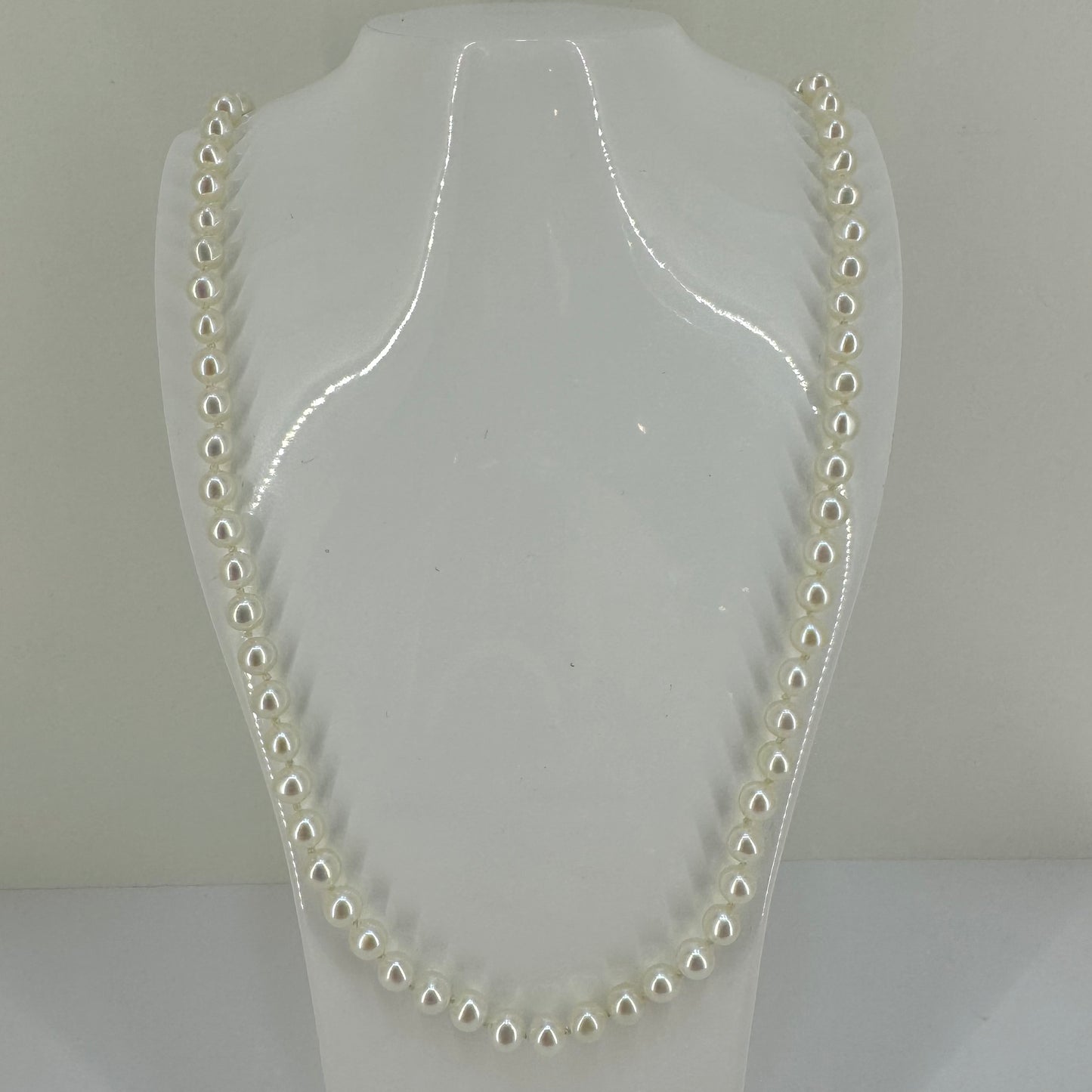 Fresh Water Pearl Necklace 87 Pearls With 14ct Yellow Gold Clasp - Pre Loved