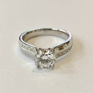 18ct White Gold Lab Grown 1.40ct Round Brilliant Cut Diamond Ring With Diamond Set Shoulders