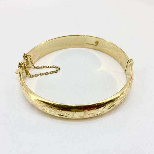 9ct Y/G Engraved Hinge Bangle With Safety Chain Pre Loved