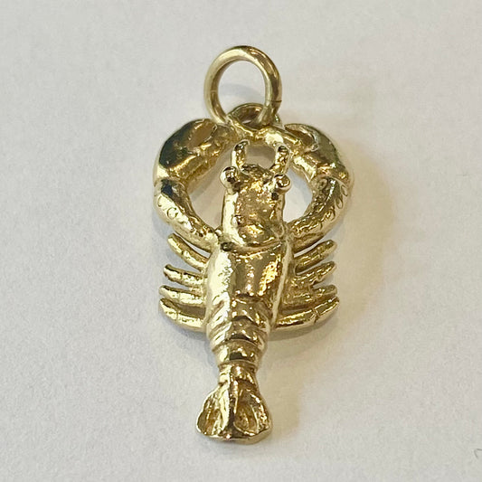 PLCH12 9ct yellow gold Lobster charm pendant 3.6grms