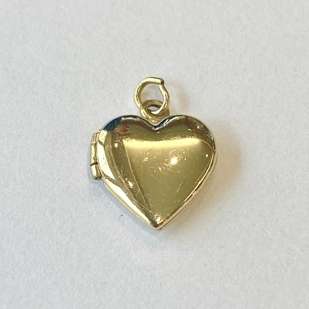 PLCH24 9ct YG Heart Locket charm 1grm