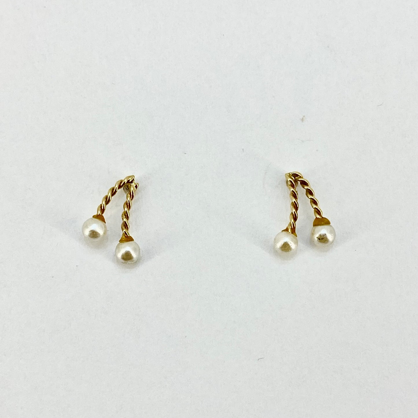 9ct Yellow Gold Pearls Stud Earrings Pre-Loved