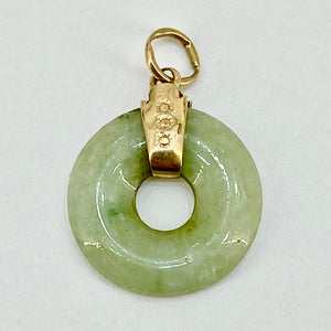 18ct Yellow Gold Jade Pendant Pre Loved