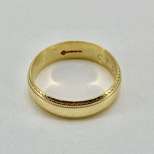 9ct Yellow Gold Patterned Edge Wedding Ring 6mm Pre Loved