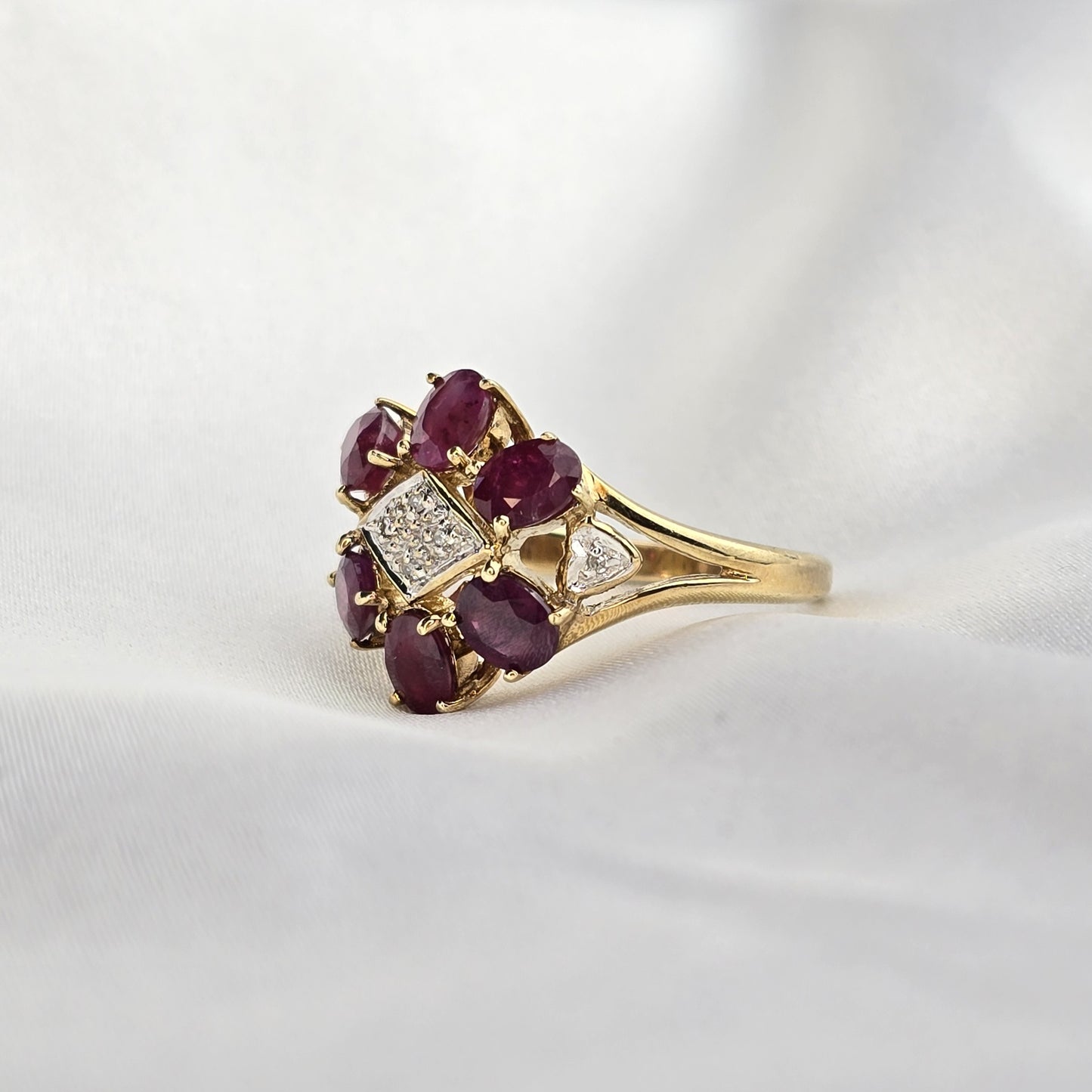 9ct Gold Ruby Cluster Ring