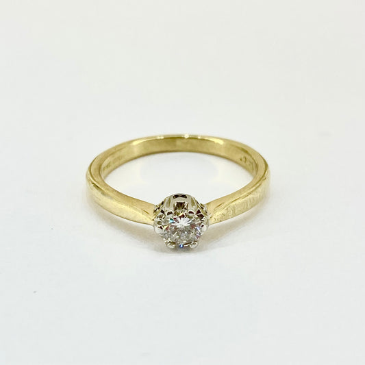 18ct Yellow Gold and Platinum Diamond Solitaire Ring Pre Loved