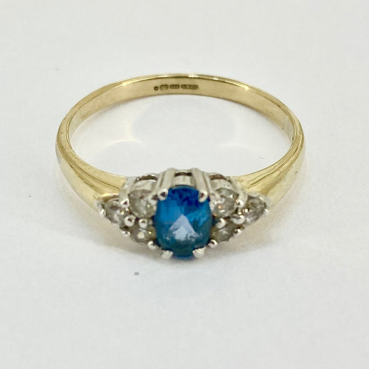 9ct Yellow Gold Blue Topaz and CZ Set Ring Pre Loved