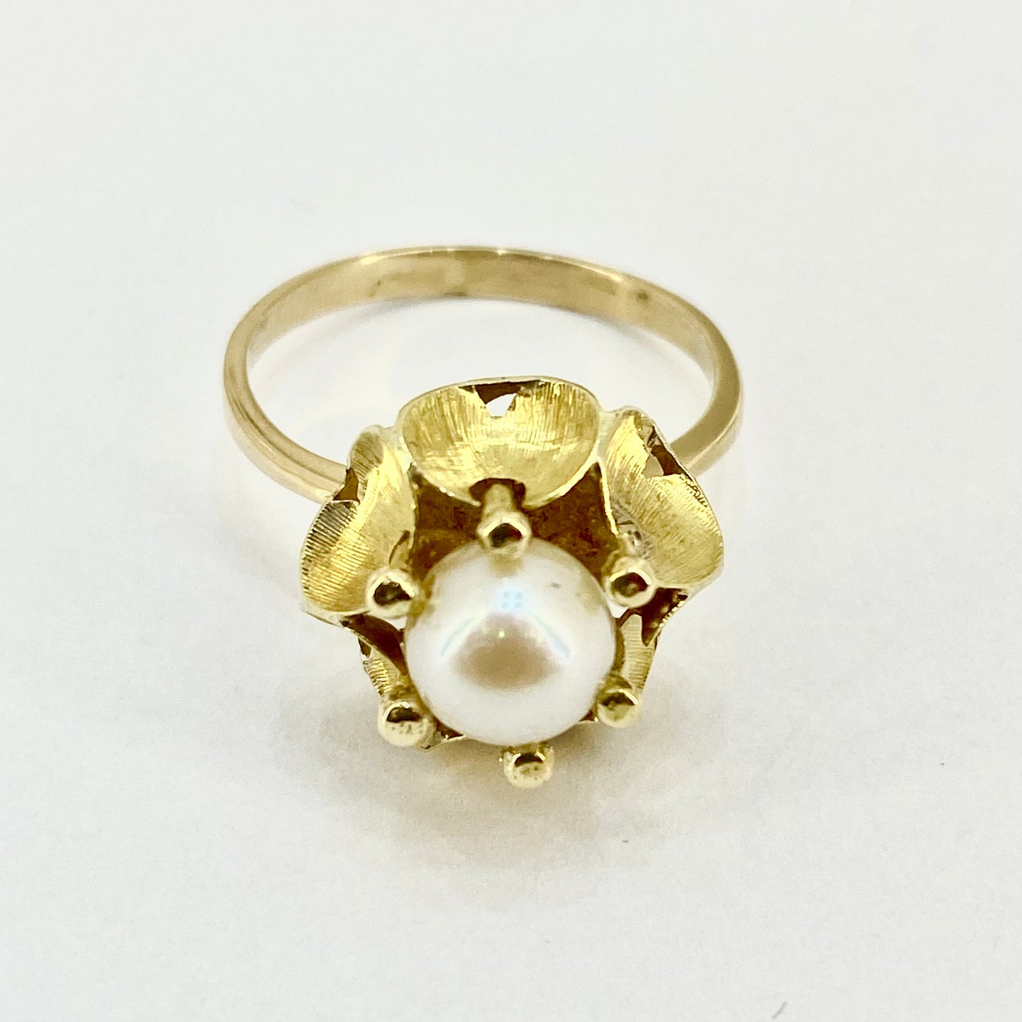 Gold Pearl Set Ring Pre Loved