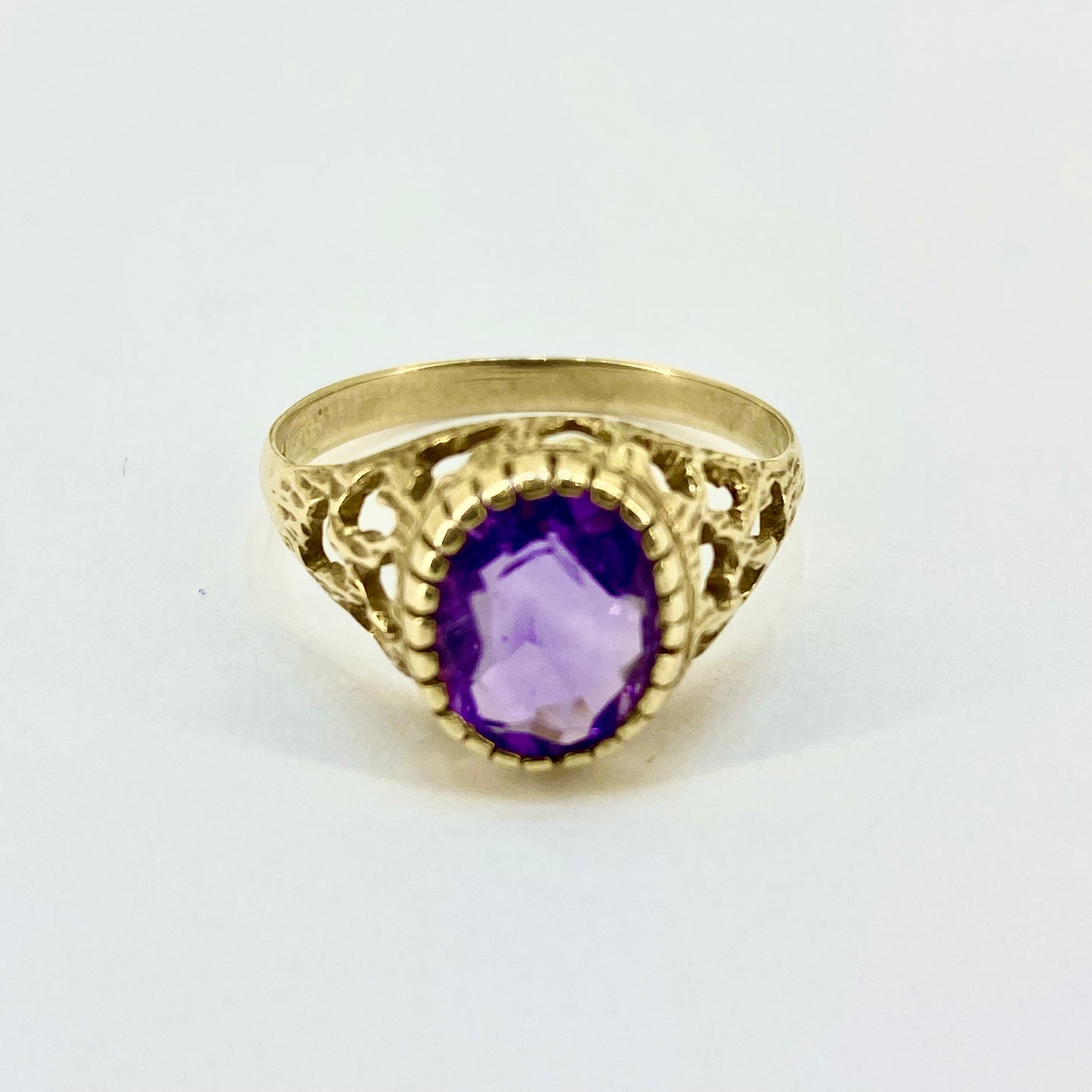 9ct Yellow Gold Amethyst Set Ring Pre Loved