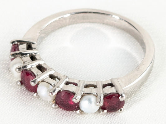 18ct White Gold Pearl and Rubies Set Ring Pre Loved