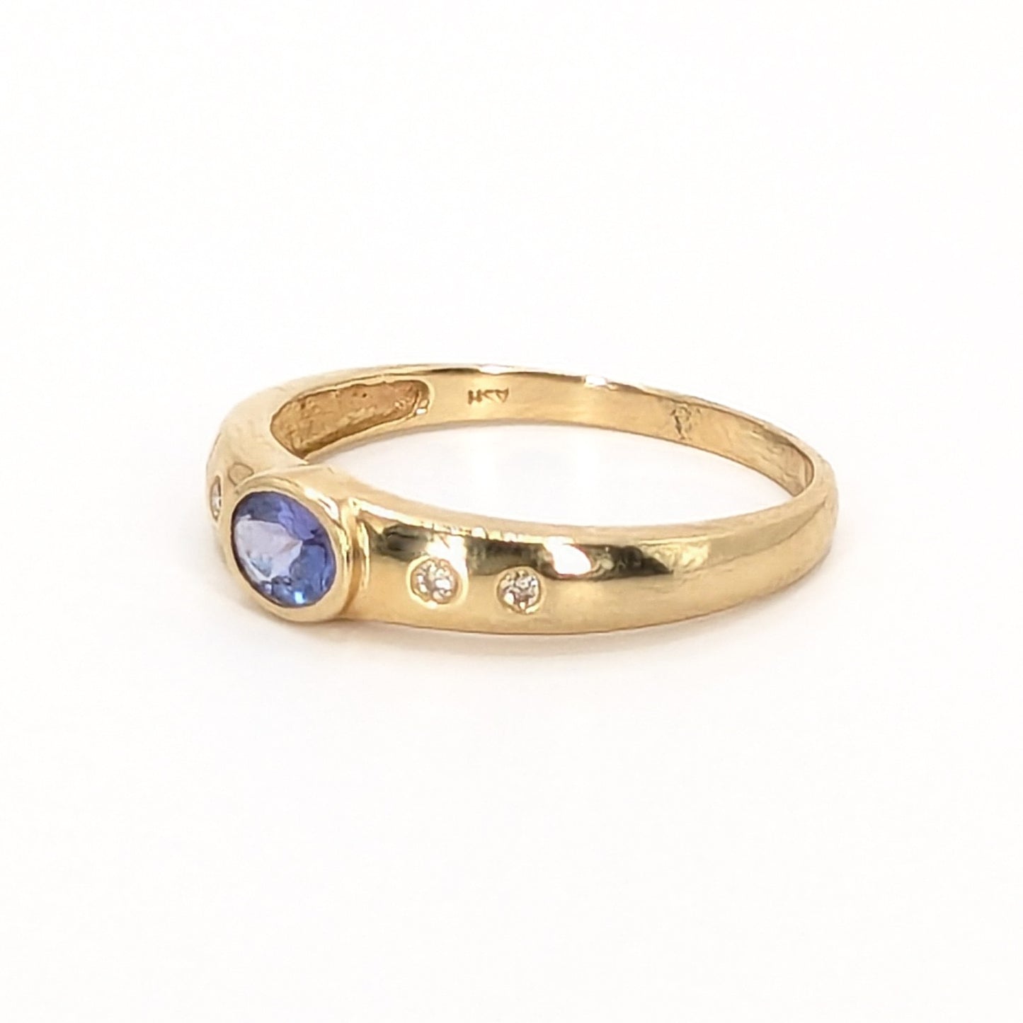 14ct Yellow Gold Tanzanite and Diamonds Set Ring Pre Loved