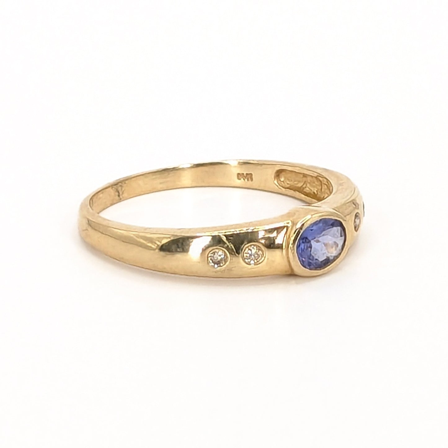 14ct Yellow Gold Tanzanite and Diamonds Set Ring Pre Loved