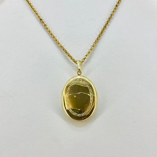 PLL01 9ct Yellow Gold Patterned Locket Pre Loved