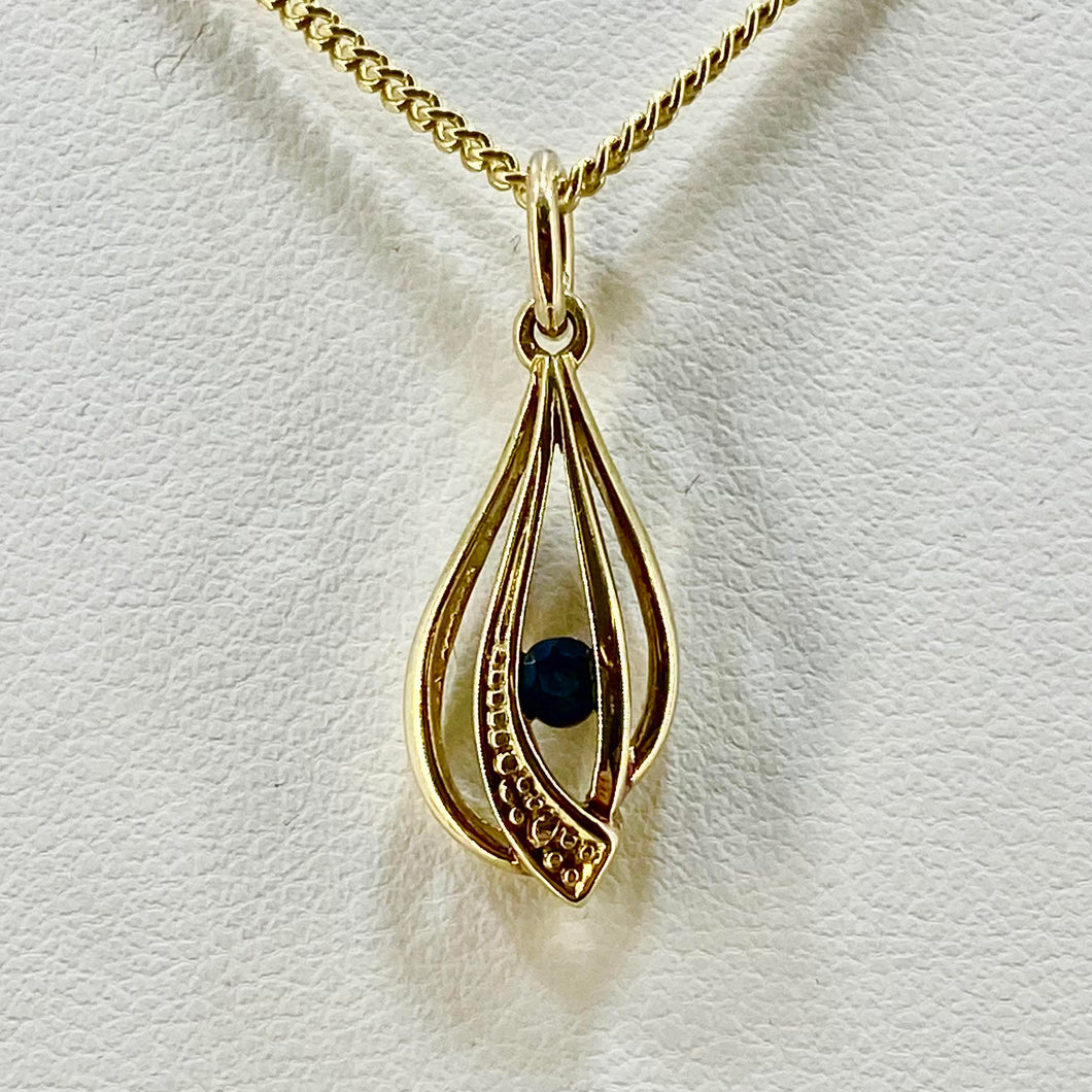 9ct Yellow Gold Pendant Set With Blue Sapphire Pre Loved